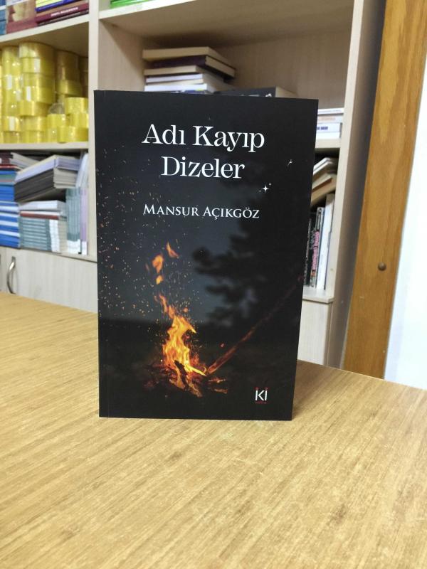 Adı Kayıp Dizeler - Mansur Açıkgöz