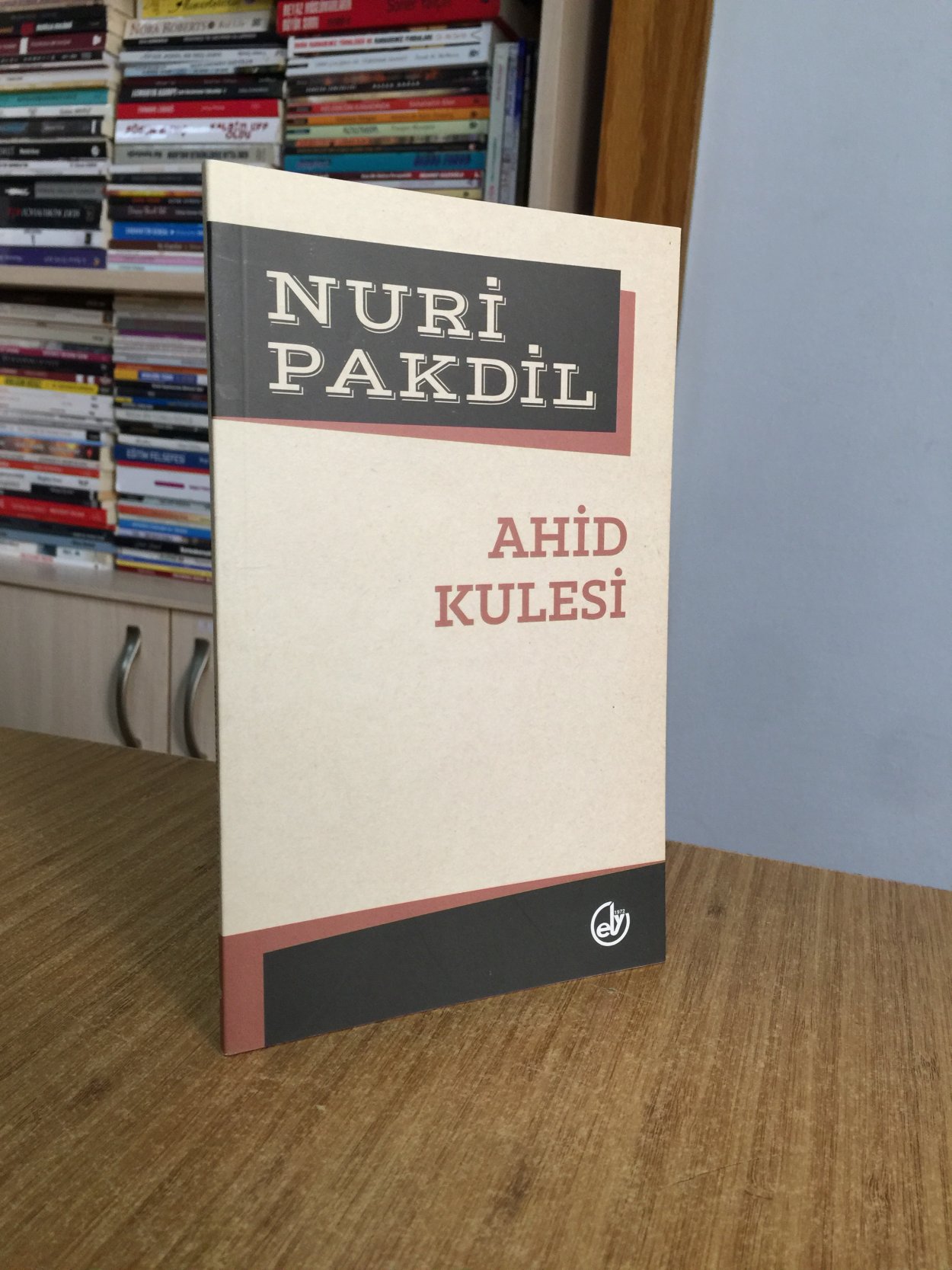 Ahid Kulesi - Nuri Pakdil