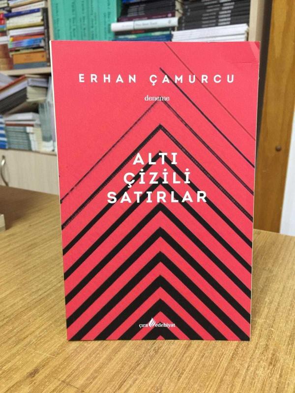 Altı Çizili Satırlar - Erhan Çamurcu