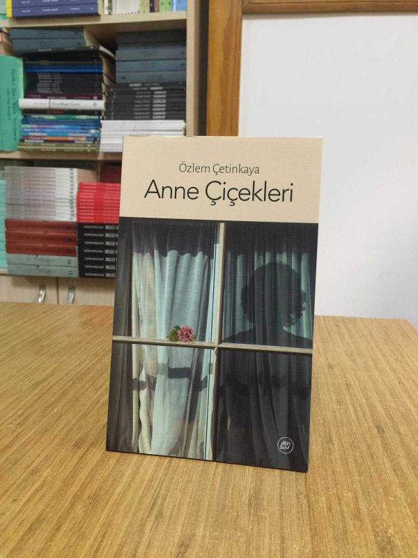 Anne Çiçekleri - Özlem Çetinkaya
