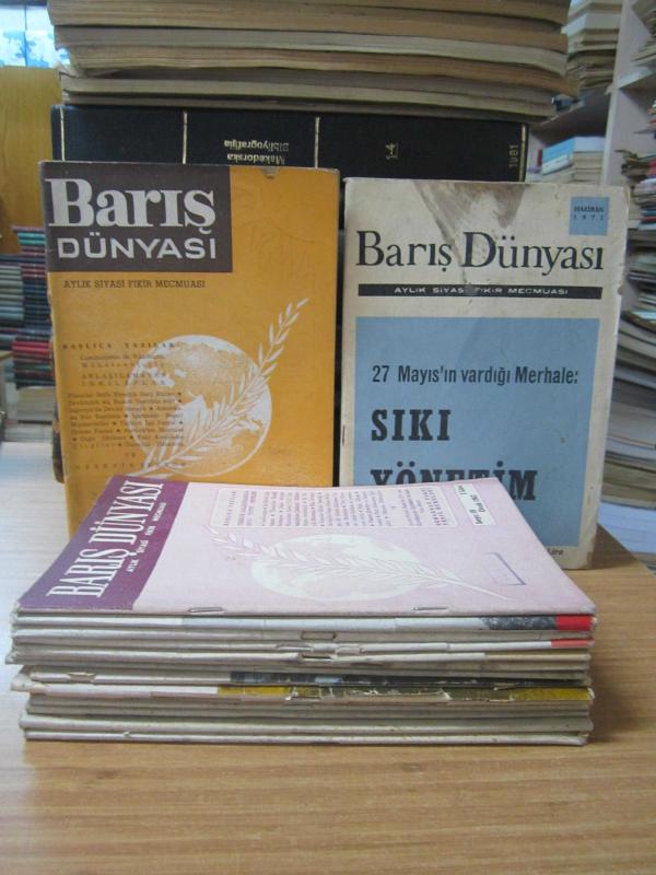Barış Dünyası Aylık Siyasi Fikir Mecmuası - 1962'den 1971'e Kadar Yayınlanmış 16 Farklı Sayısı Mevcut (Sayılar Açıklamada)