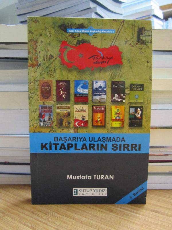 Başarıya Ulaşmada Kitapların Sırrı - Mustafa Turan
