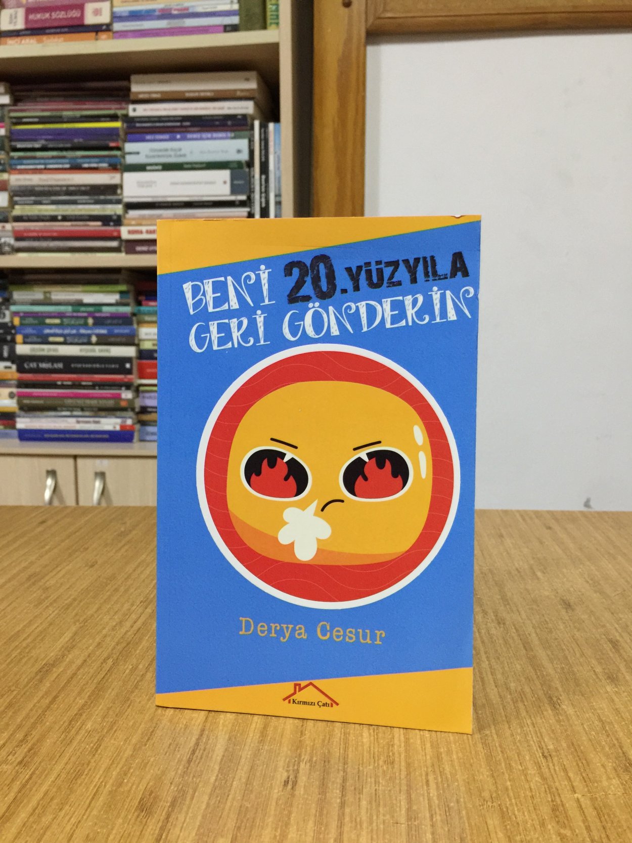 Beni 20. Yüzyıla Geri Gönderin - Derya Cesur