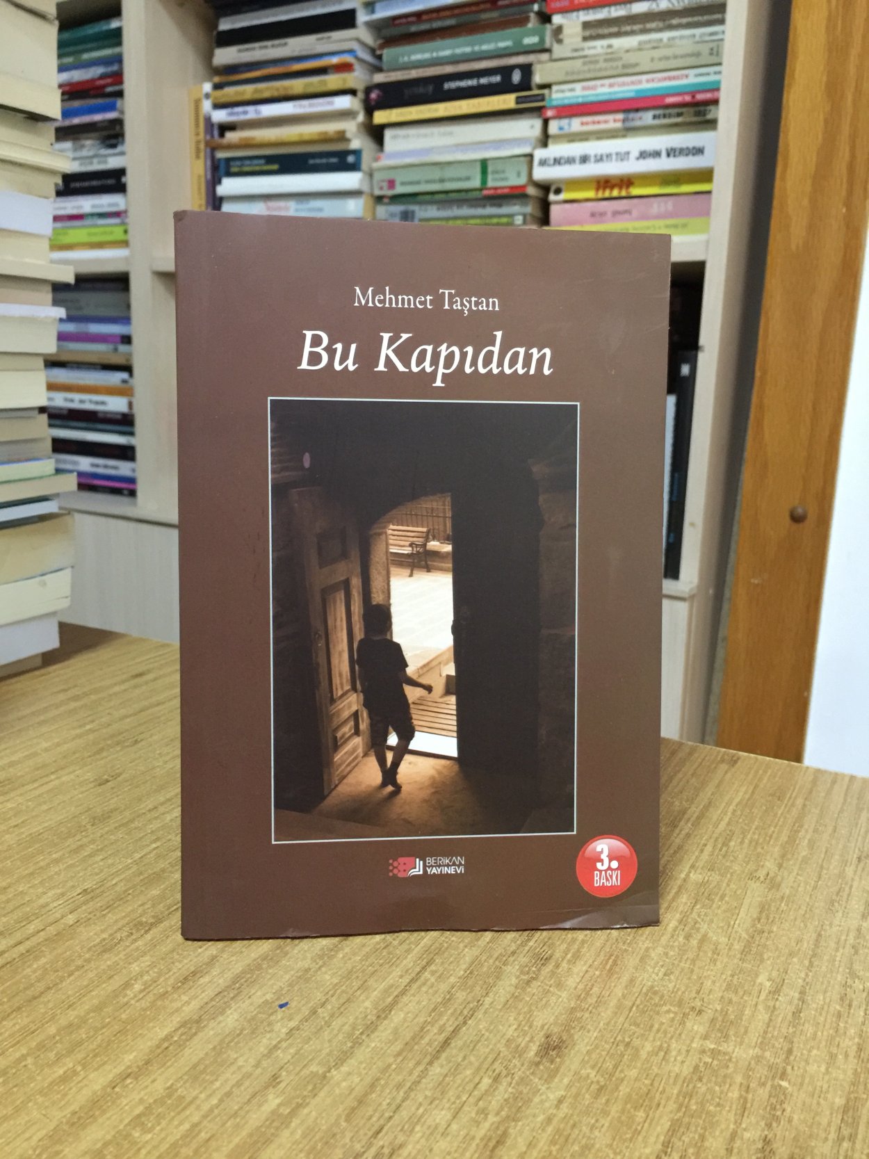 Bu Kapıdan - Mehmet Taştan