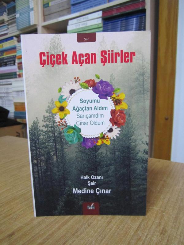 Çiçek Açan Şiirler - Medine Çınar