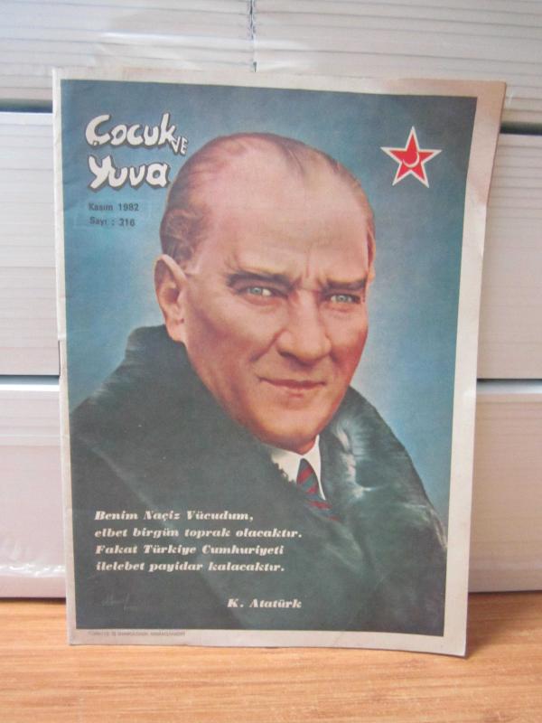 ÇOCUK ve YUVA Dergisi - Sayı 316 - Kasım 1982 Türkiye Çocuk Esirgeme Kurumu