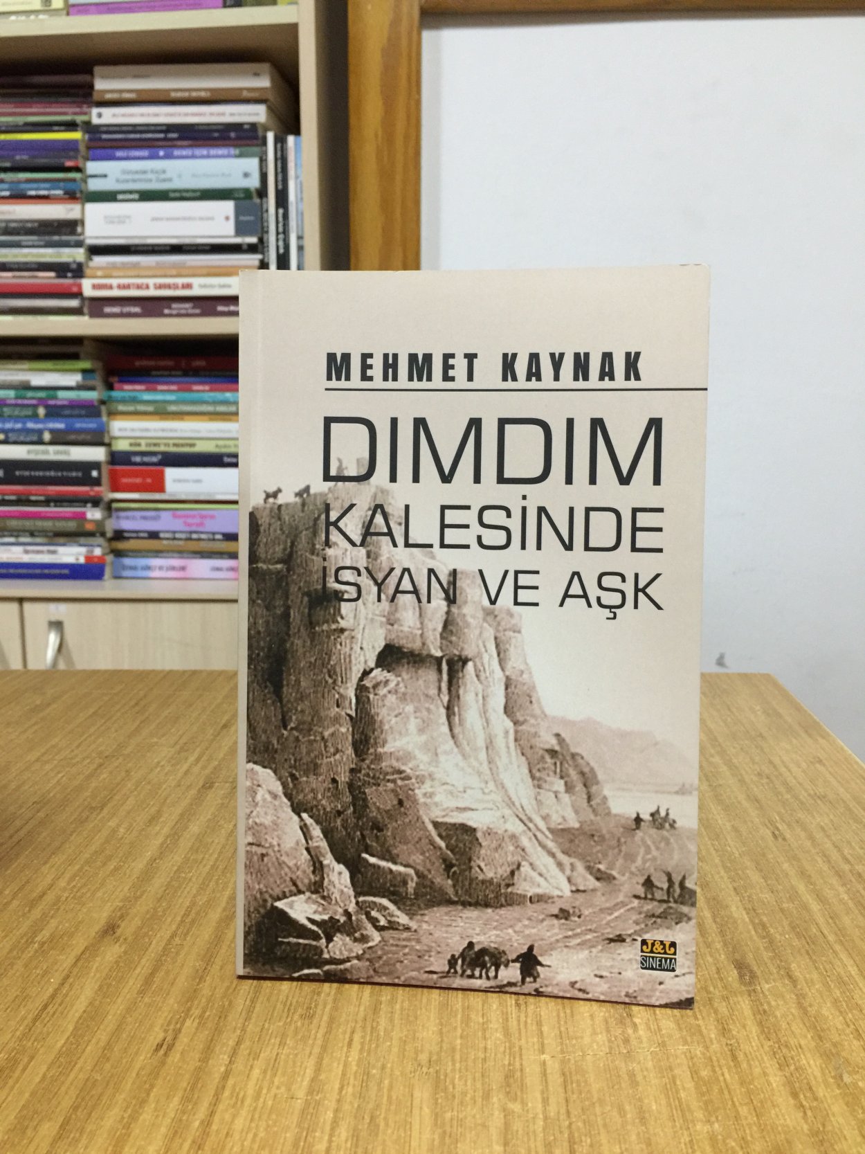 Dımdım Kalesinde İsyan ve Aşk - Mehmet Kaynak