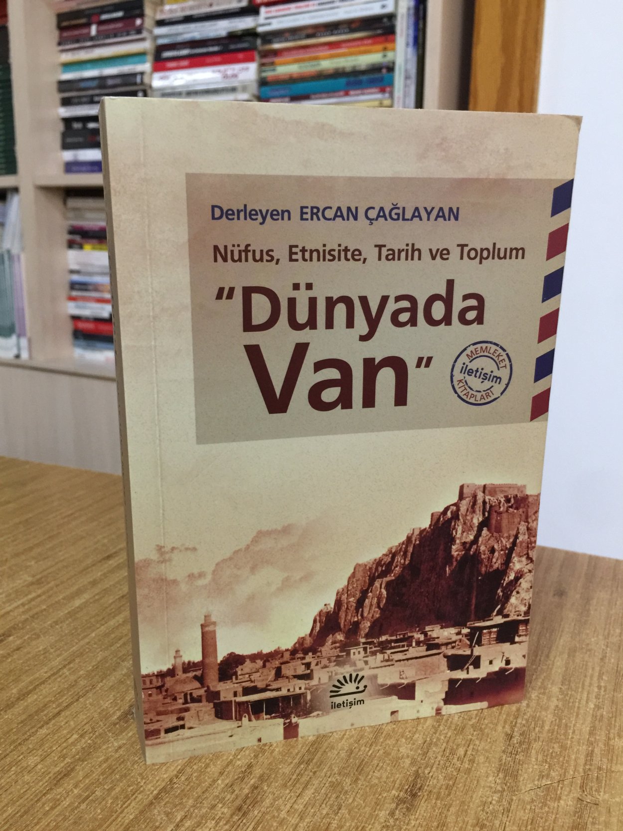 Dünyada Van Nüfus Etnisite Tarih ve Toplum - Derleyen: Ercan Çağlayan