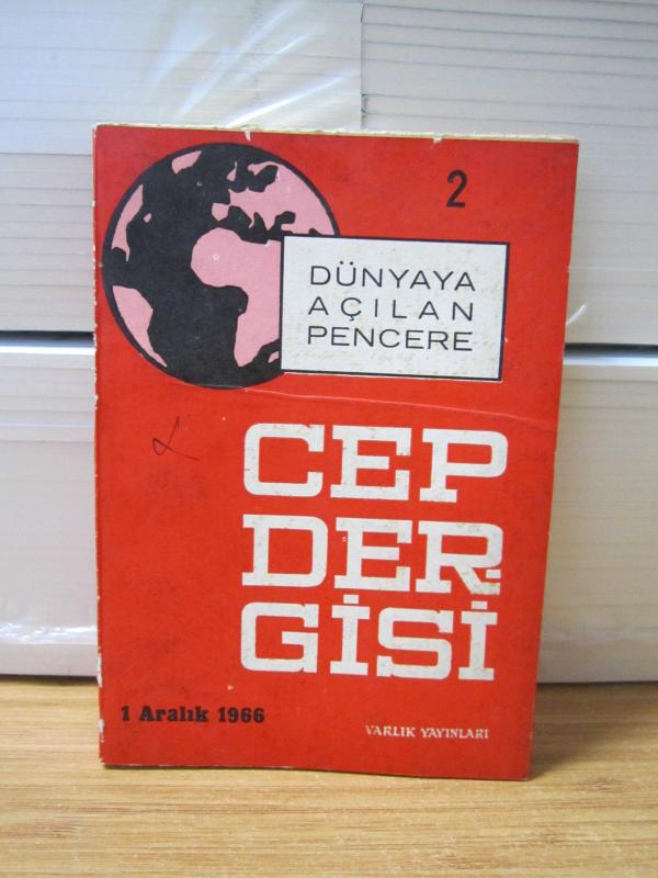 Dünyaya Açılan Pencere Cep Dergisi - 1 Aralık 1966 - Varlık Yayınları