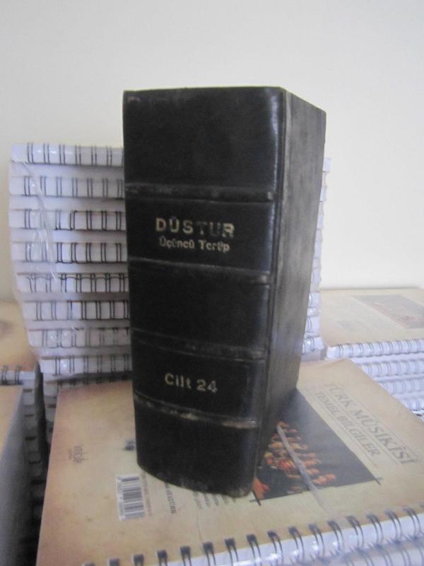 Düstur Üçüncü Tertip Cilt 24 - Teşrinisani 1942 - Teşrinievvel 1943 - Ciltli
