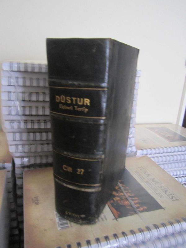 Düstur Üçüncü Tertip Cilt 27 - Kasım 1945 - Ekim 1944 - Ciltli