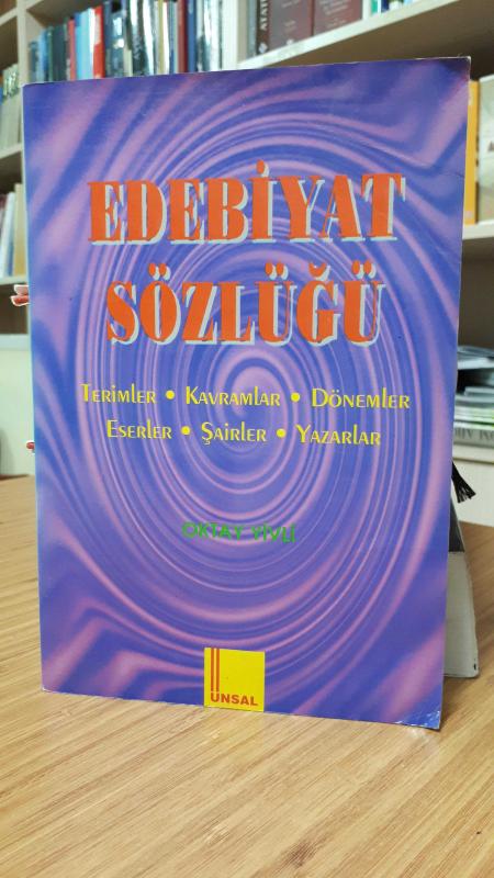 Edebiyat Sözlüğü
