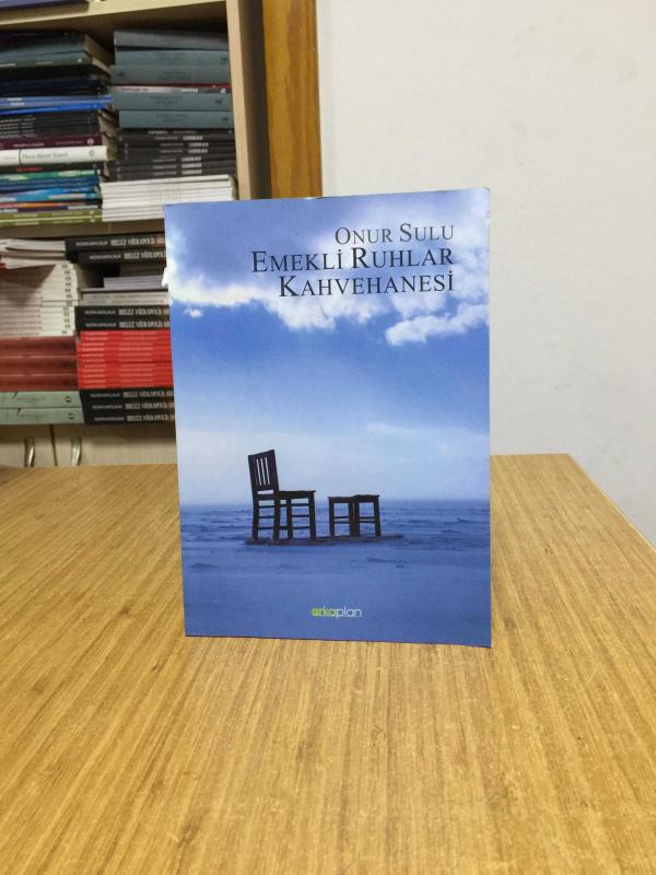 Emekli Ruhlar Kahvehanesi - Onur Sulu