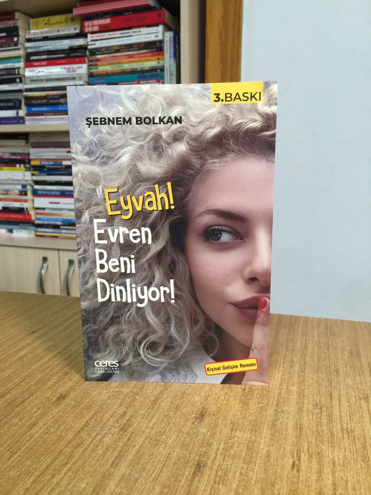 Eyvah Evren Beni Dinliyor - Şebnem Bolkan