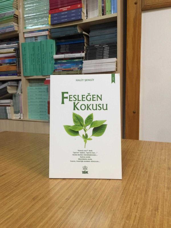 Fesleğen Kokusu - Halit Şengit
