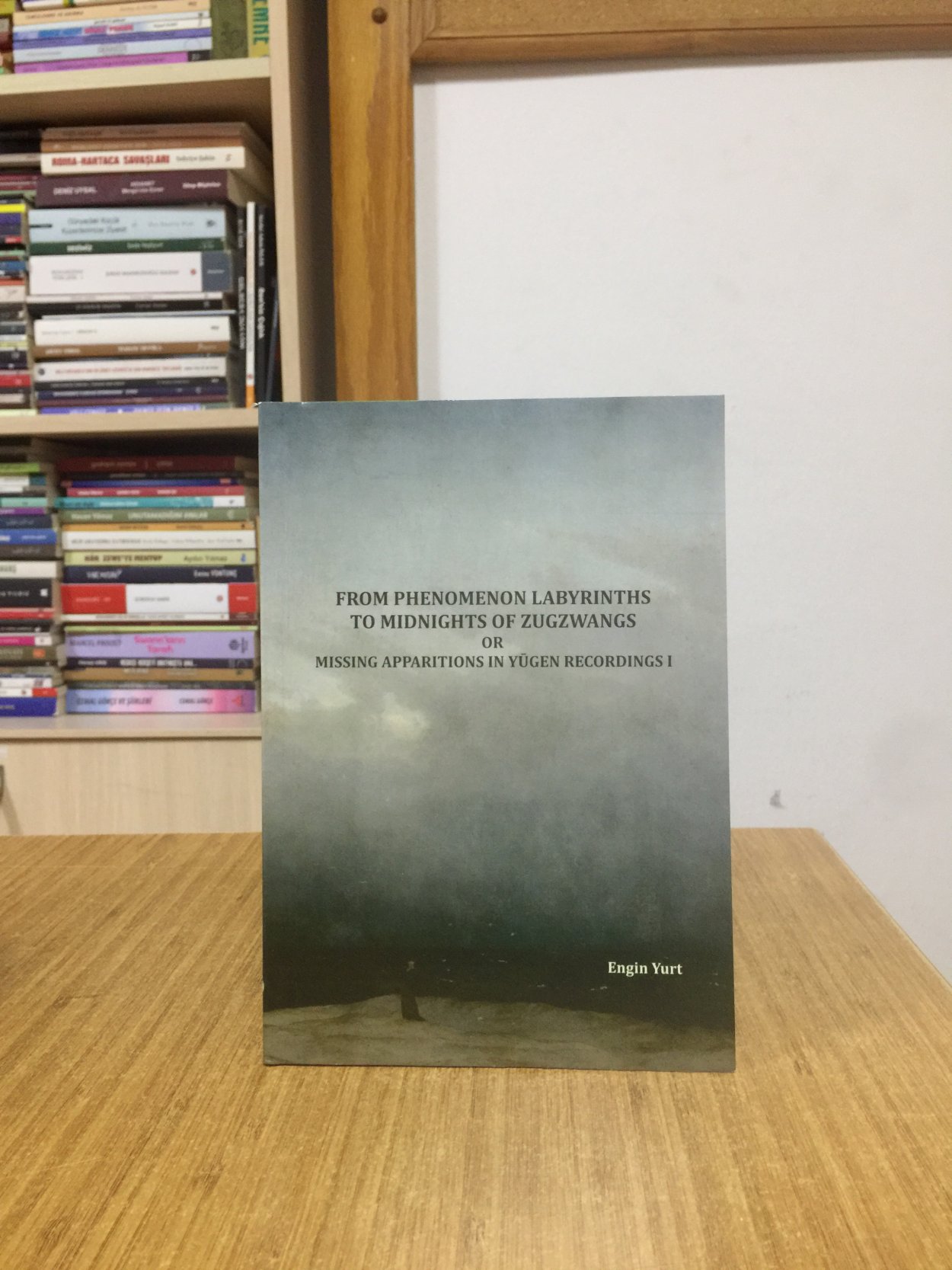 From Phenomenon Labyrinths to Midnights of Zugzwangs or Missing Apparitions in Yügen Recordings 1