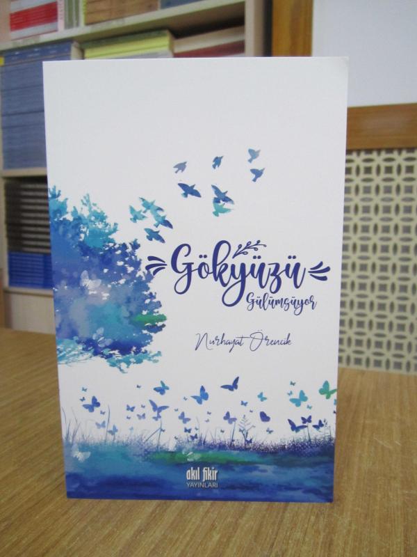 Gökyüzü Gülümsüyor - Nurhayat Örencik
