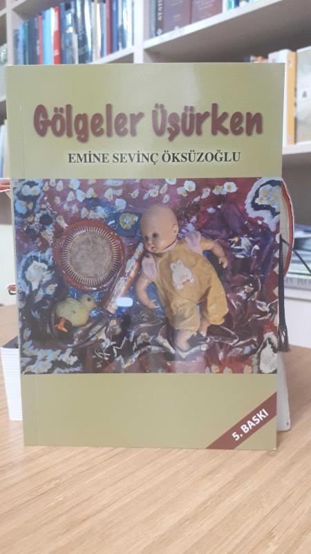 Gölgeler Üşürken