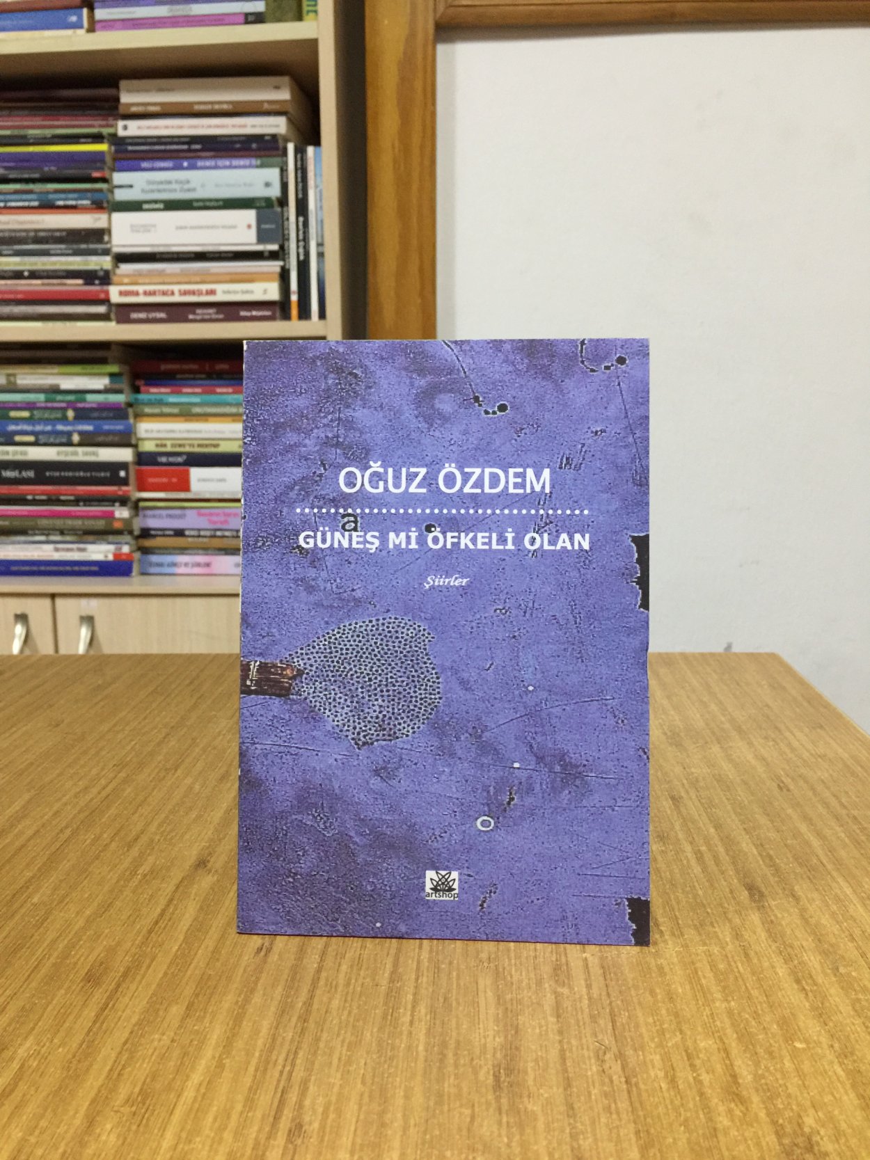 Güneş Mi Öfkeli Olan - Oğuz Özdem