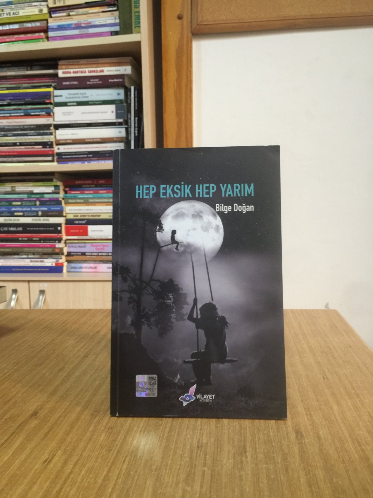 Hep Eksik Hep Yarım - Bilge Doğan