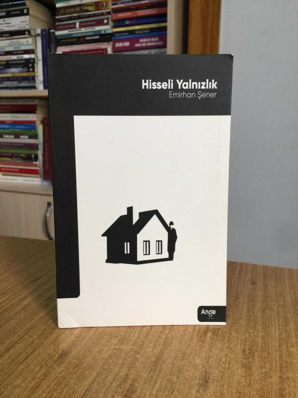 Hisseli Yalnızlık - Emirhan Şener