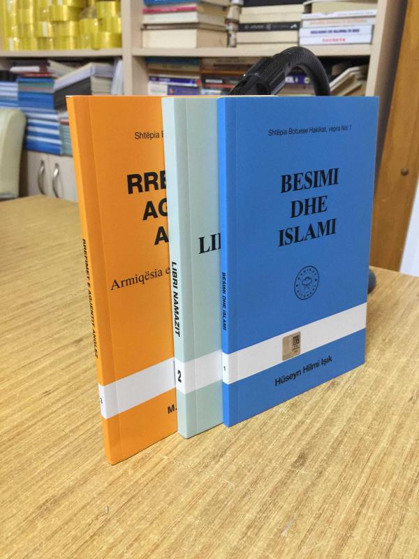 Hüseyin Hilmi Işık Kitapları ARNAVUTÇA Set (İman ve İslam - İngiliz Câsûsunun İtirâfları - Namaz Kitabı)