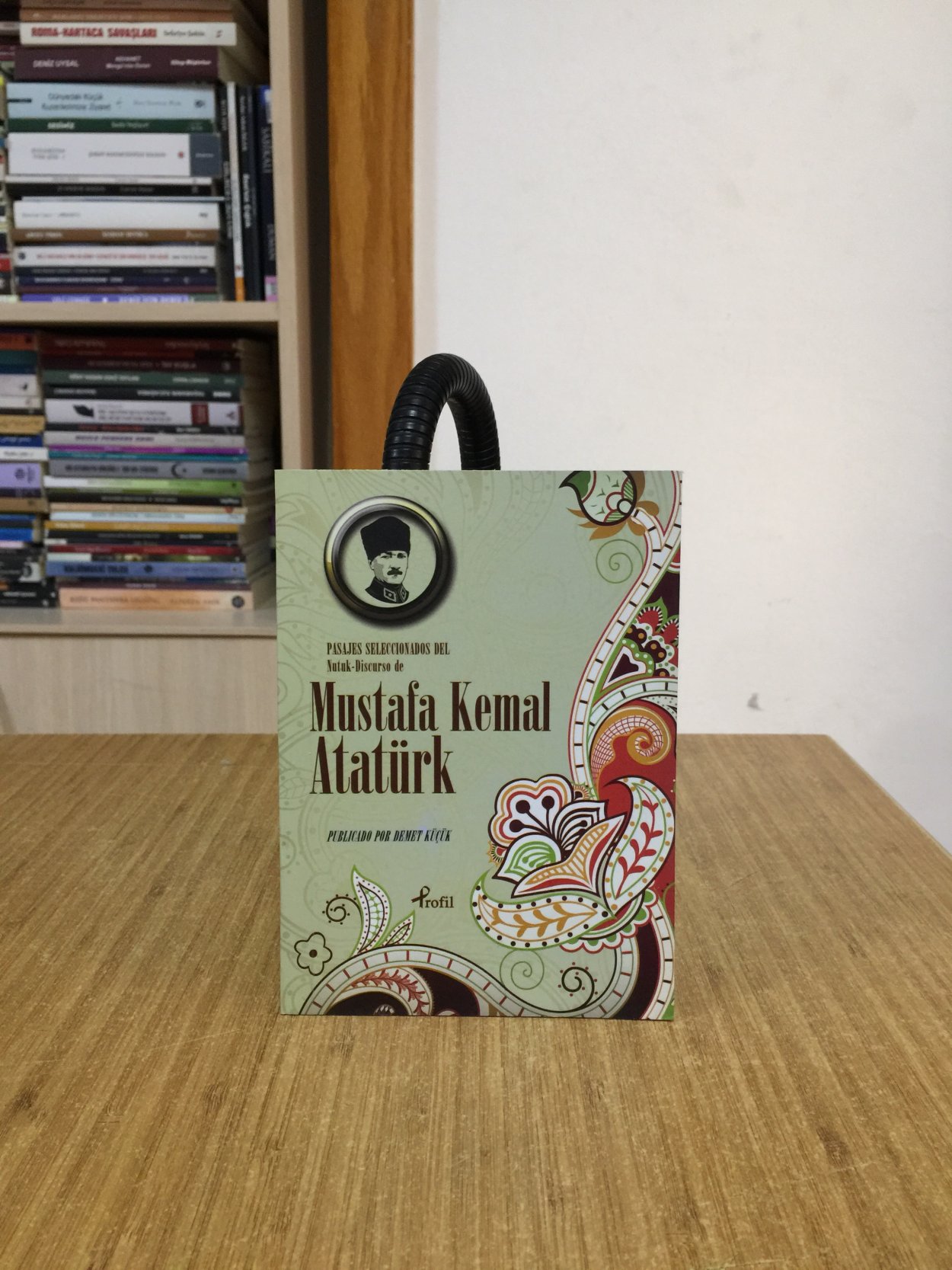 İspanyolca Nutuk 'dan Seçmeler Profil Kitap