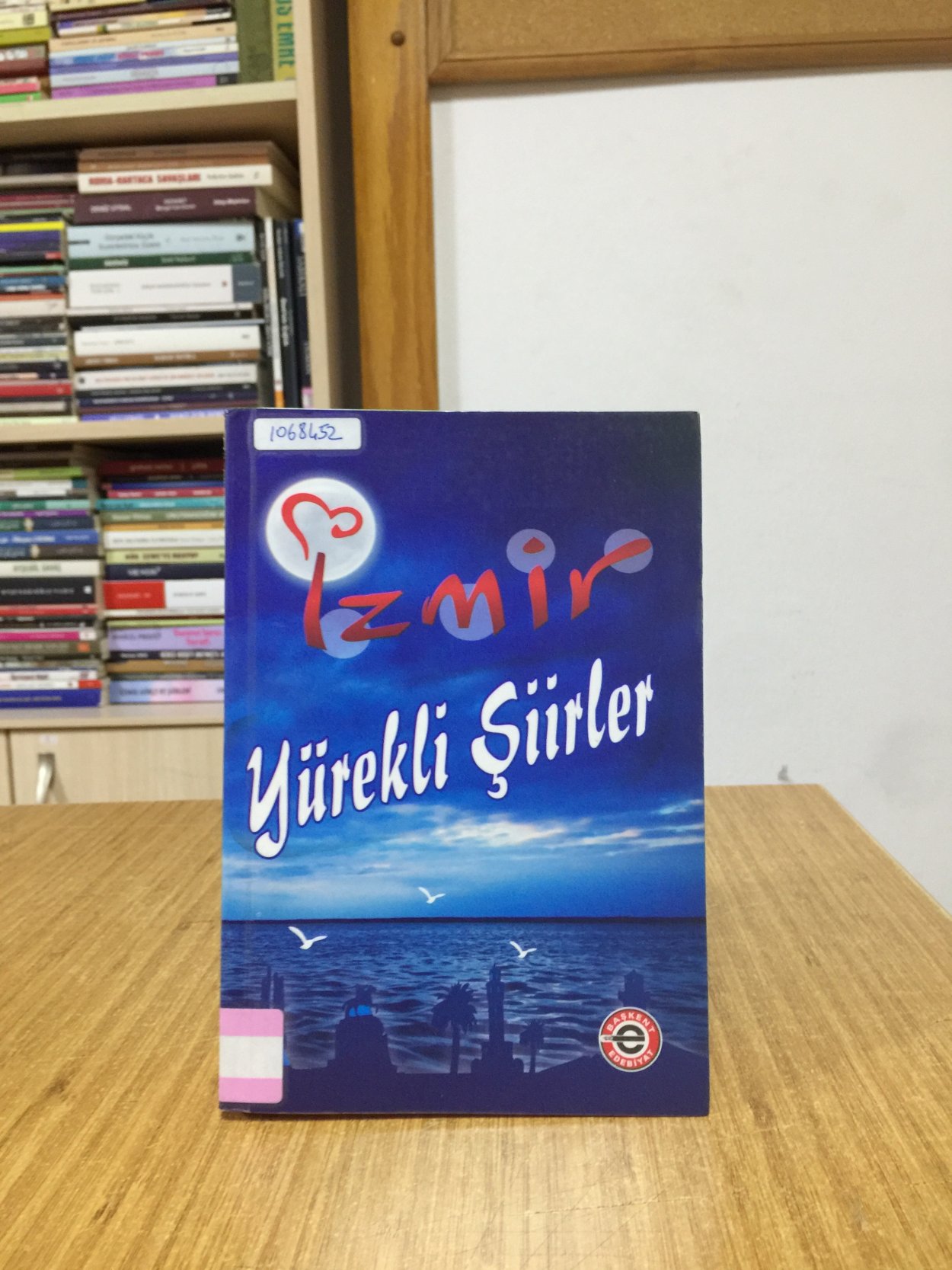 İzmir Yürekli Şiirler - Başkent Edebiyat