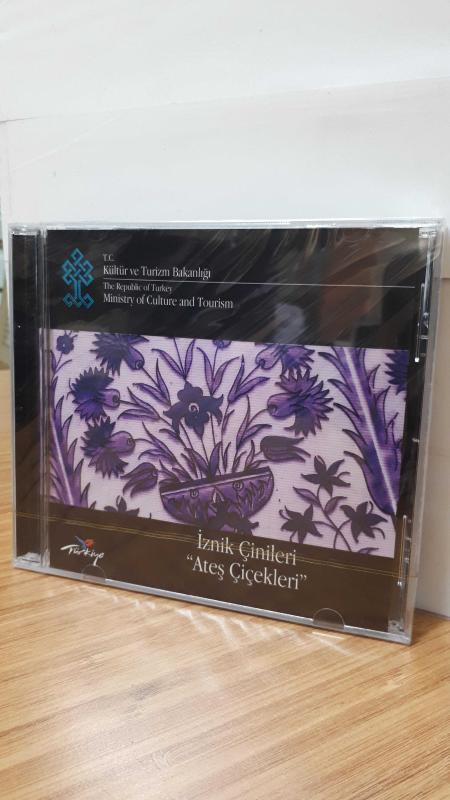 İznik Çinileri - Ateş Çiçekleri [Kültür ve Turizm Bakanlığı Telif Hakları ve Sinema Genel Müdürlüğü, 2006]