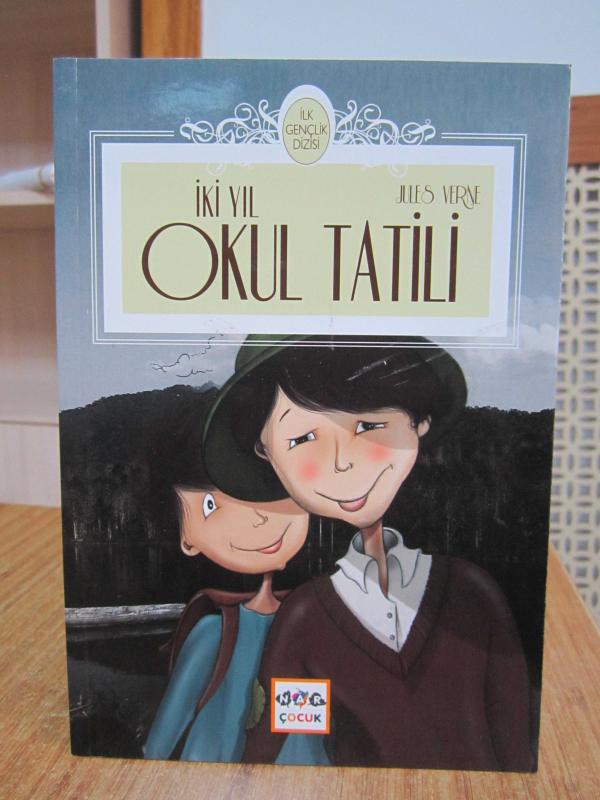 Jules Verne - İki Yıl Okul Tatili / Nar Çocuk İlk Gençlik Dizisi