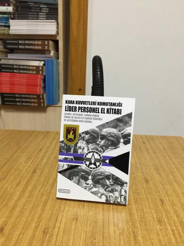 Kara Kuvvetleri Komutanlığı Lider Personel El Kitabı (CEP BOY) Askeri Sınav Kitapları
