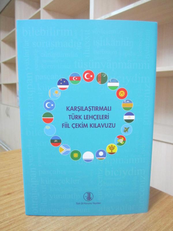 Karşılaştırmalı Türk Lehçeleri Fiil Çekim Kılavuzu [Ciltli - Şömizli]