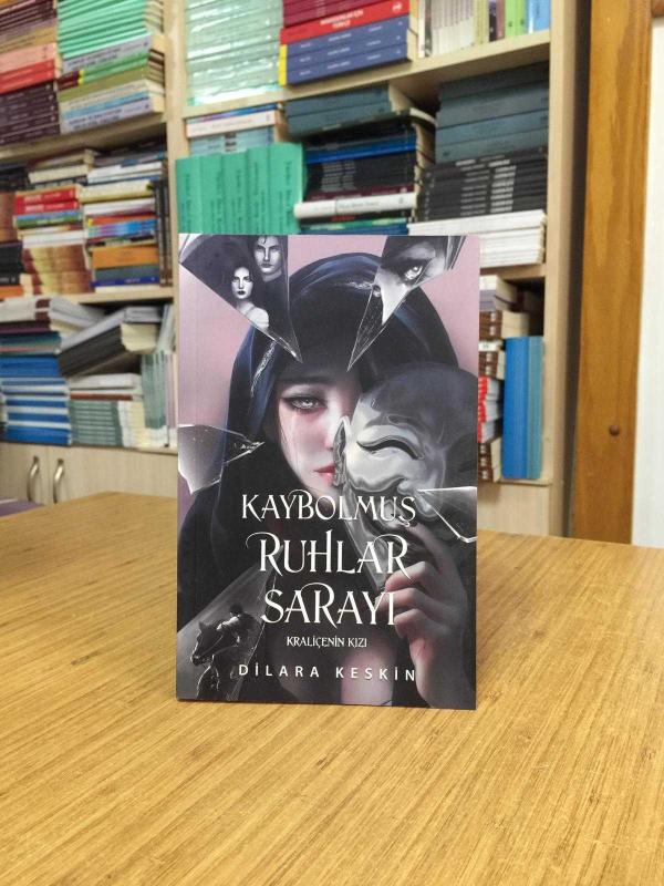 Kaybolmuş Ruhlar Sarayı 1 KRALİÇENİN KIZI