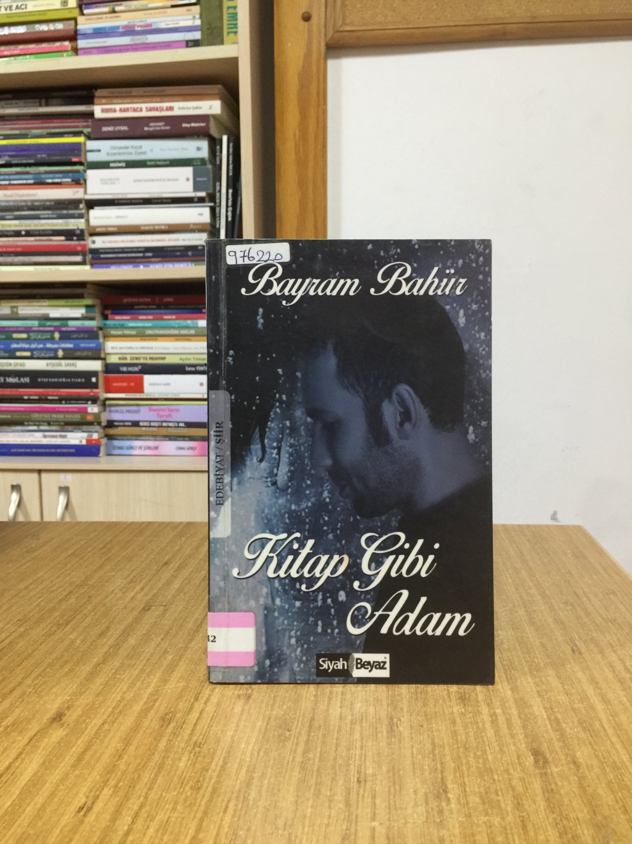 Kitap Gibi Adam - Bayram Bahür
