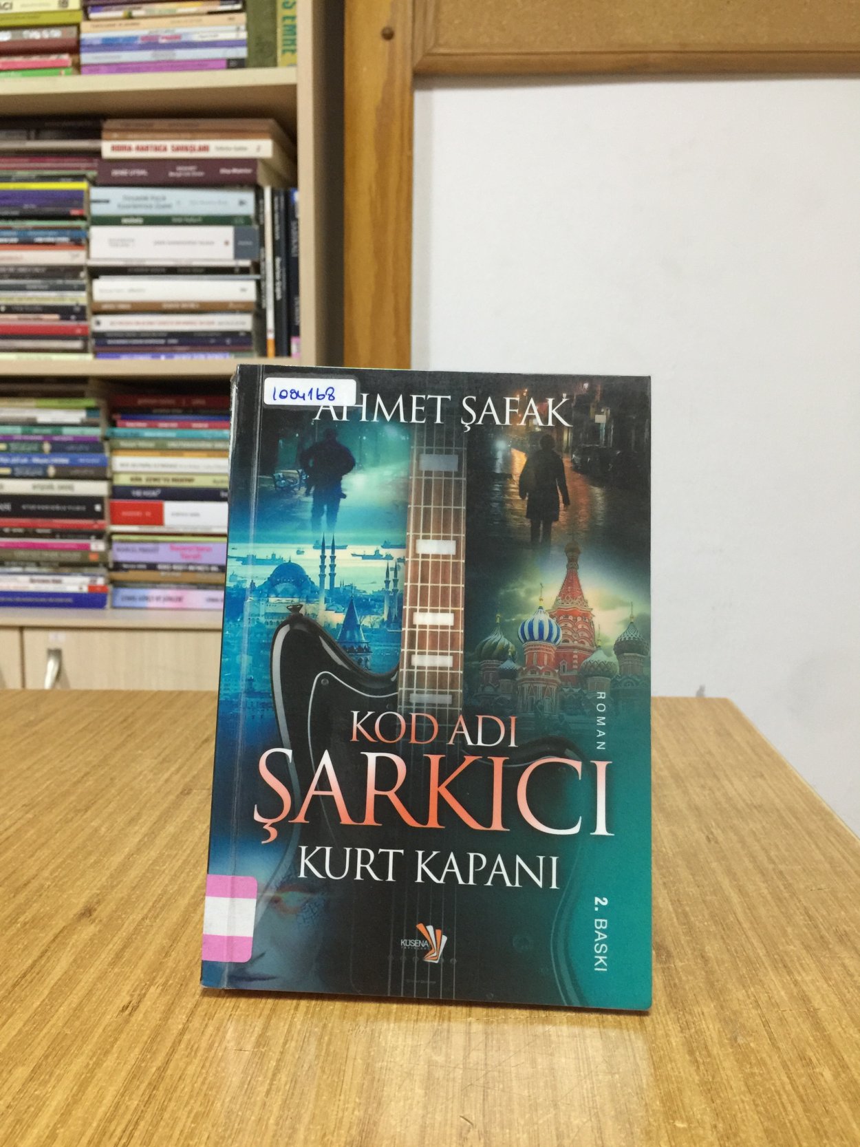 Kod Adı Şarkıcı Kurt Kapanı - Ahmet Şafak