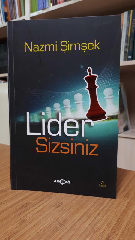 Lider Sizsiniz - Nazmi Şimşek