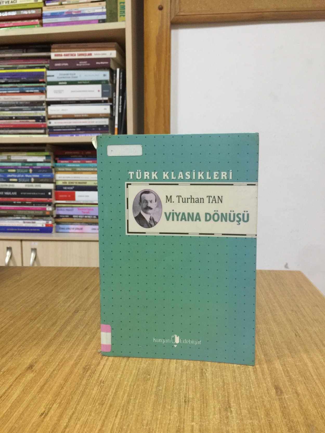 M. Turhan Tan - Viyana Dönüşü //