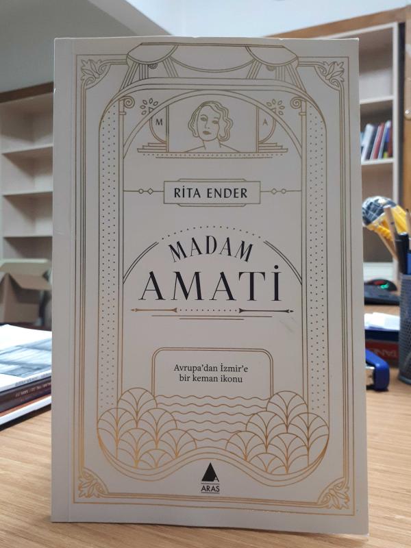 Madam Amati - Rita Ender