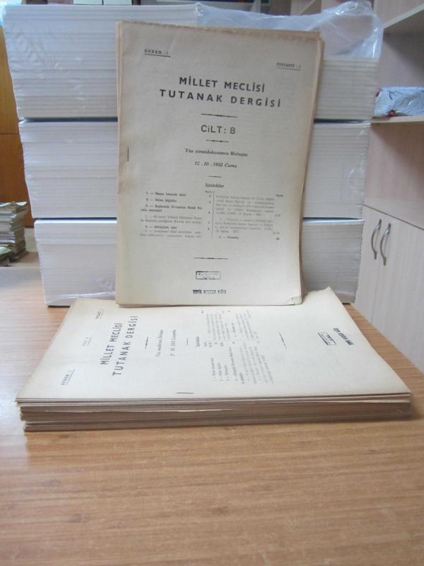 MİLLET MECLİSİ TUTANAK DERGİSİ - 1.DÖNEM 1.TOPLANTI 8.CİLT / 1962 YILI 7 ADET (129-131-132-133-134-135-136) BİRLEŞİM TUTANAKLARI