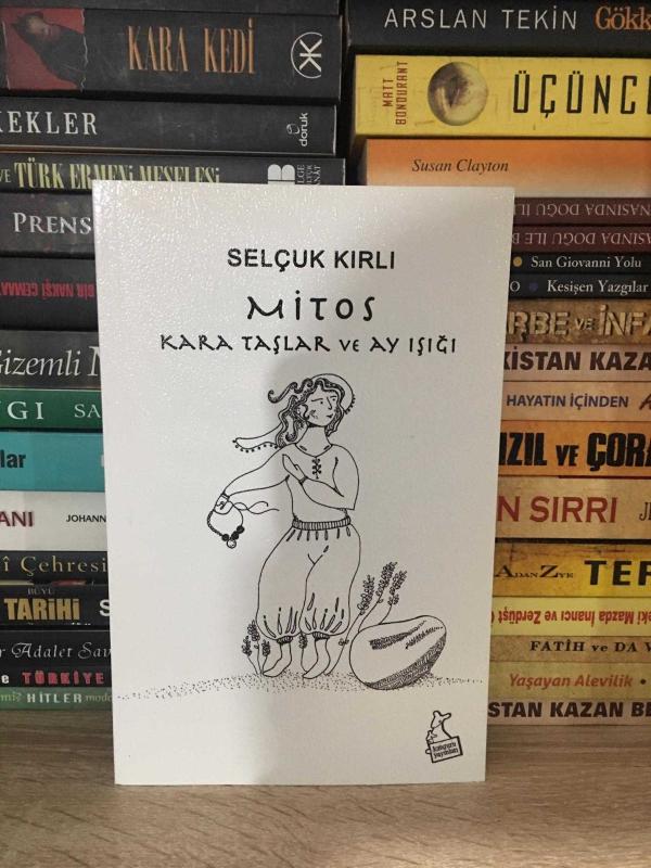 Mitos Kara Taşlar ve Ay Işığı