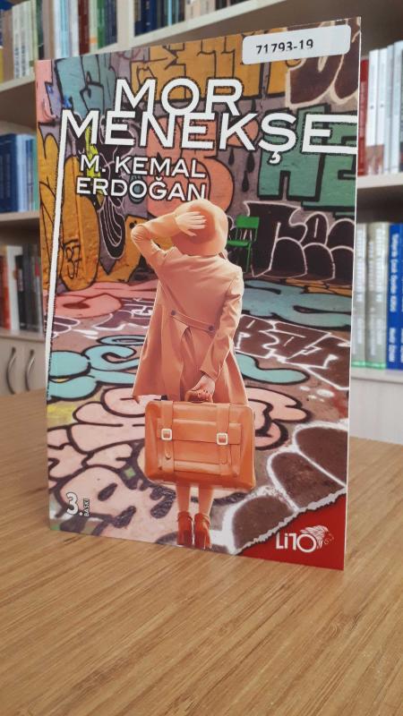 Mor Menekşe