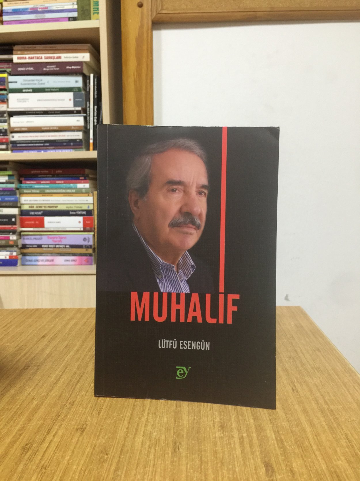 Muhalif - Lütfü Esengün