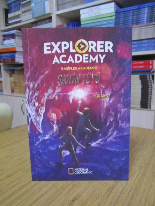 National Geographic Kids Kaşifler Akademisi 2 / Şahin Tüyü