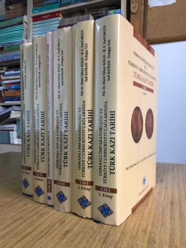 Osmanlı İmparatorluğu ve Türkiye Cumhuriyeti Çağlarında Türk Kazı Tarihi I-V. Cilt (Takım)