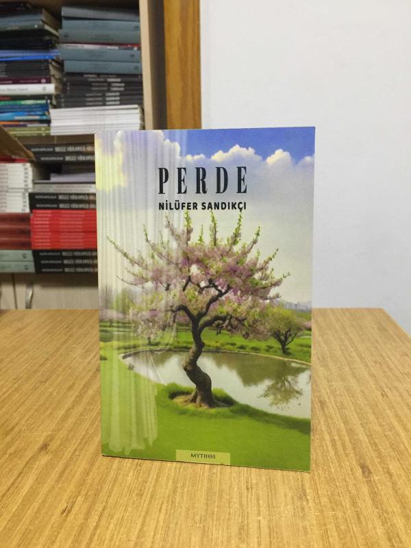 Perde - Nilüfer Sandıkçı