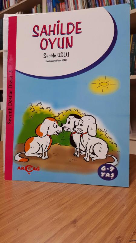 Sahilde Oyun -Sevimli Dostlar Dizisi: 5 (6-9 Yaş)
