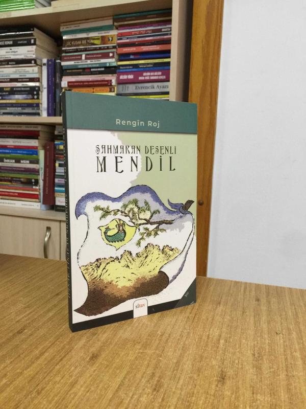 Şahmaran Desenli Mendil - Rengin Roj