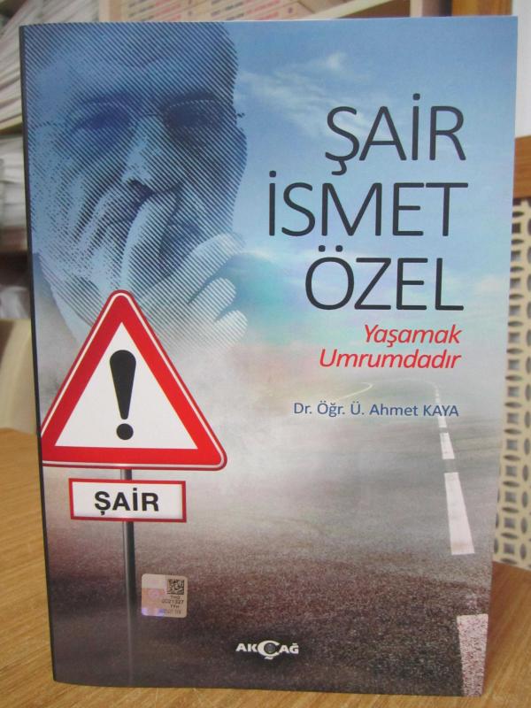 Şair İsmet Özel - Yaşamak Umrumdadır