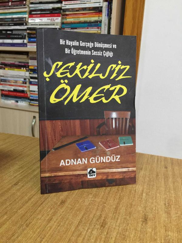 Şekilsiz Ömer - Adnan Gündüz