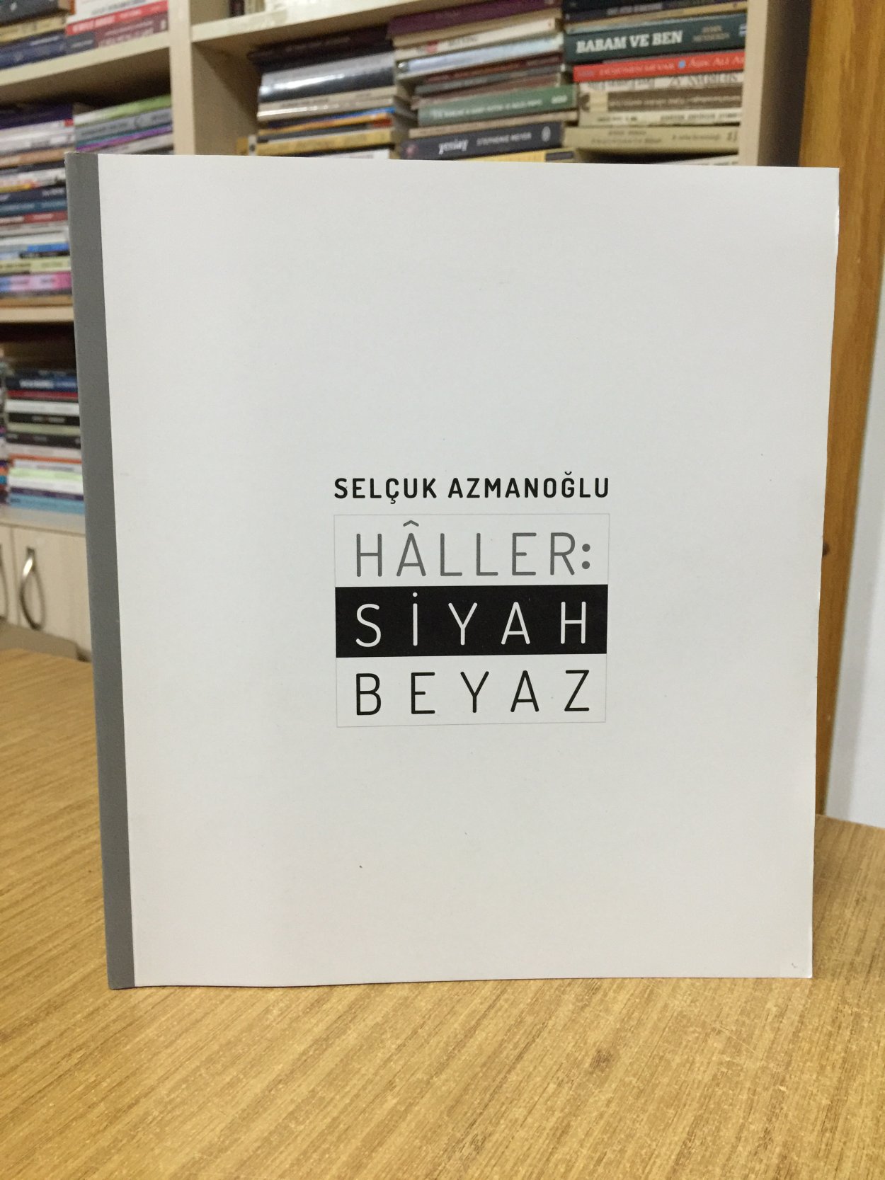 Selçuk Azmanoğlu Haller Siyah Beyaz